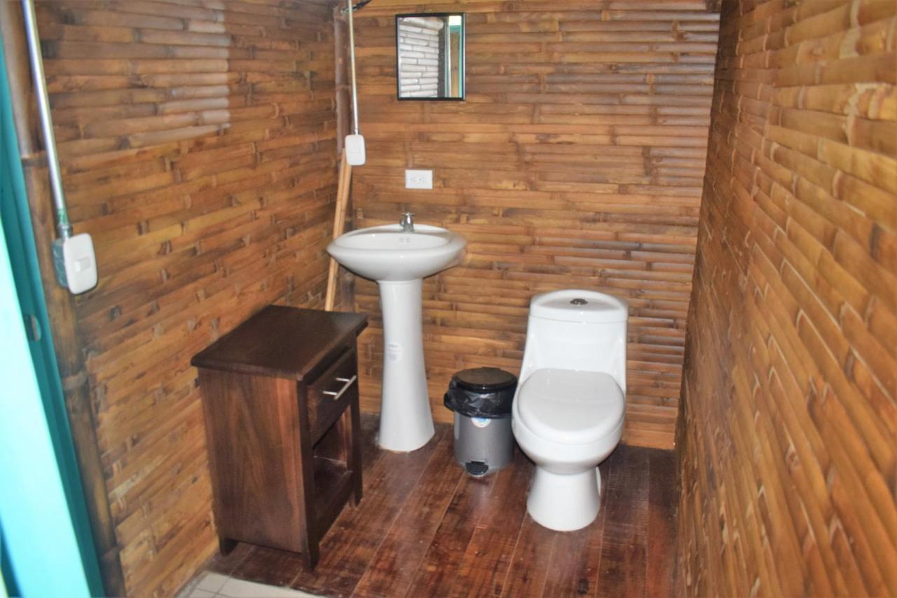 Villa Casa De Bambu à Turrialba Extérieur photo