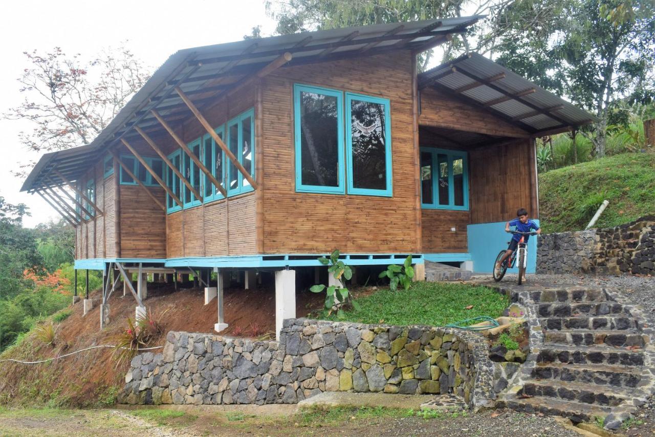 Villa Casa De Bambu à Turrialba Extérieur photo