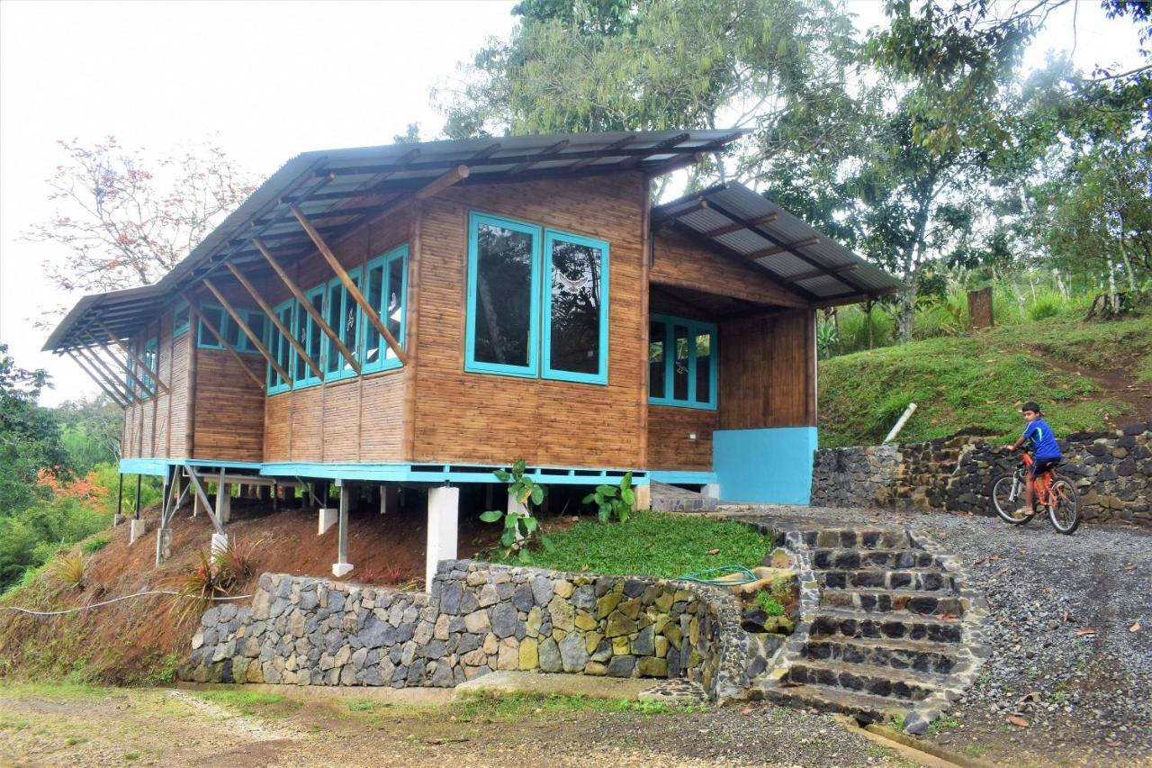 Villa Casa De Bambu à Turrialba Extérieur photo