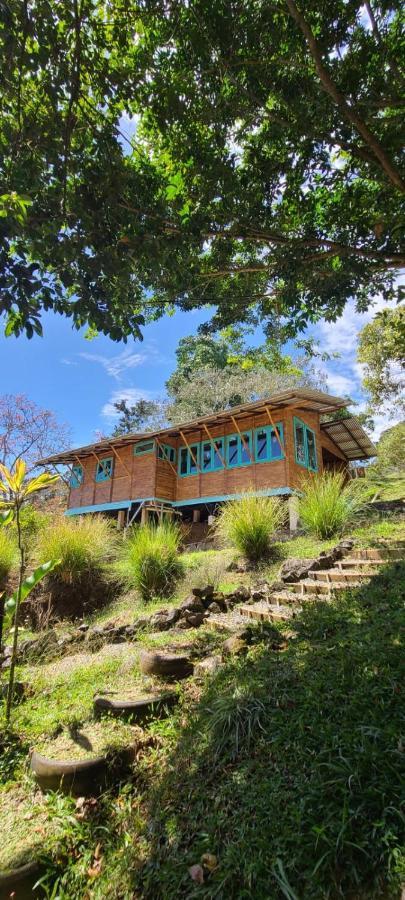 Villa Casa De Bambu à Turrialba Extérieur photo