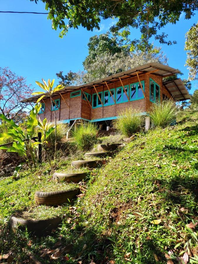 Villa Casa De Bambu à Turrialba Extérieur photo